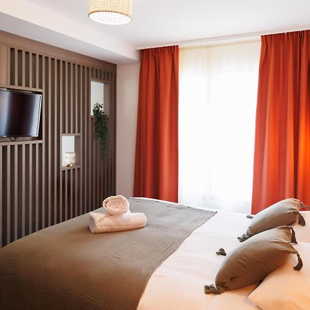 Appart'Hotel Le Corot - Acces Autonome - Saint-Junien Centre Eksteriør bilde